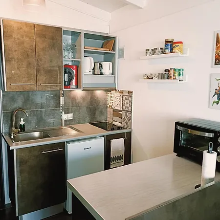 The White House With Pool - Apartamento *